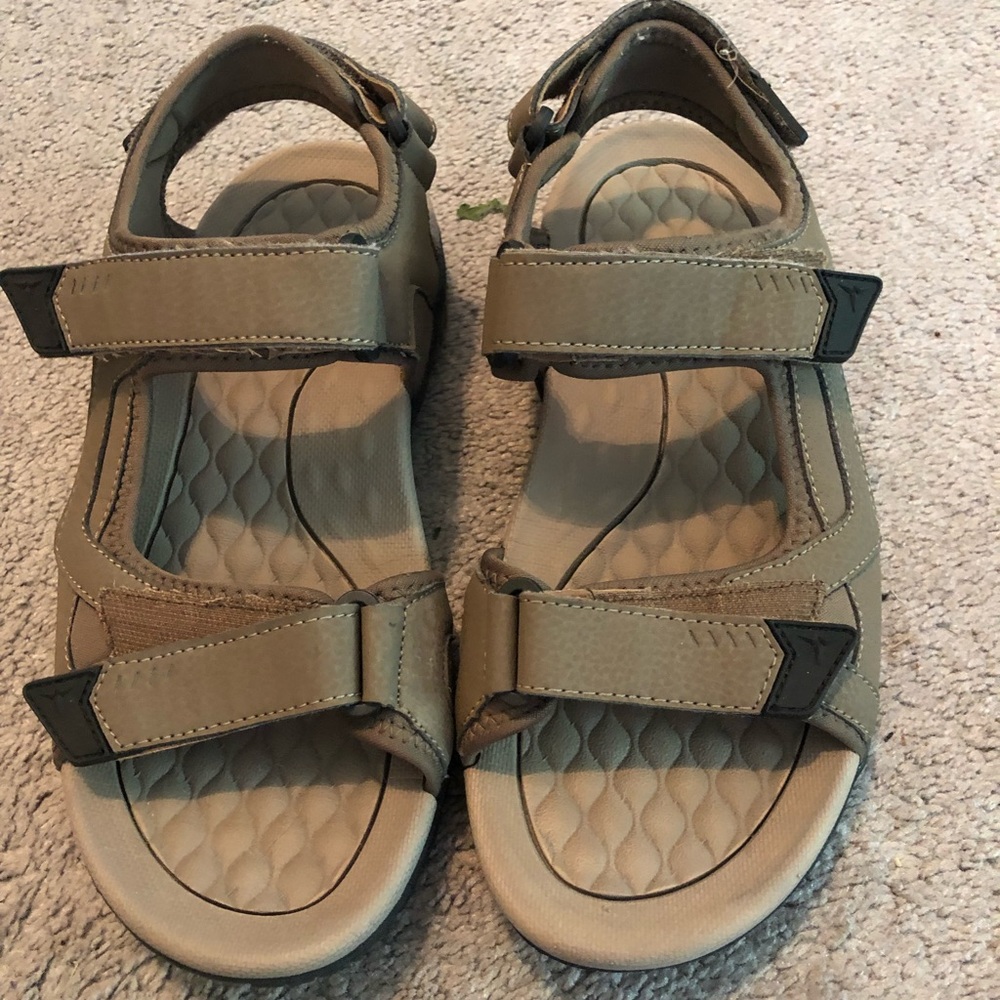 Size 10-11.5 open-toed Treksta sandals